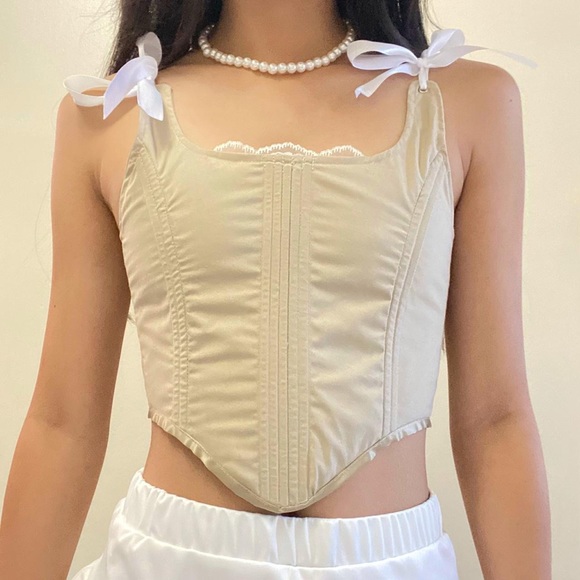 Aurora set🩰🕯🧸🪞 - Picture 4 of 8